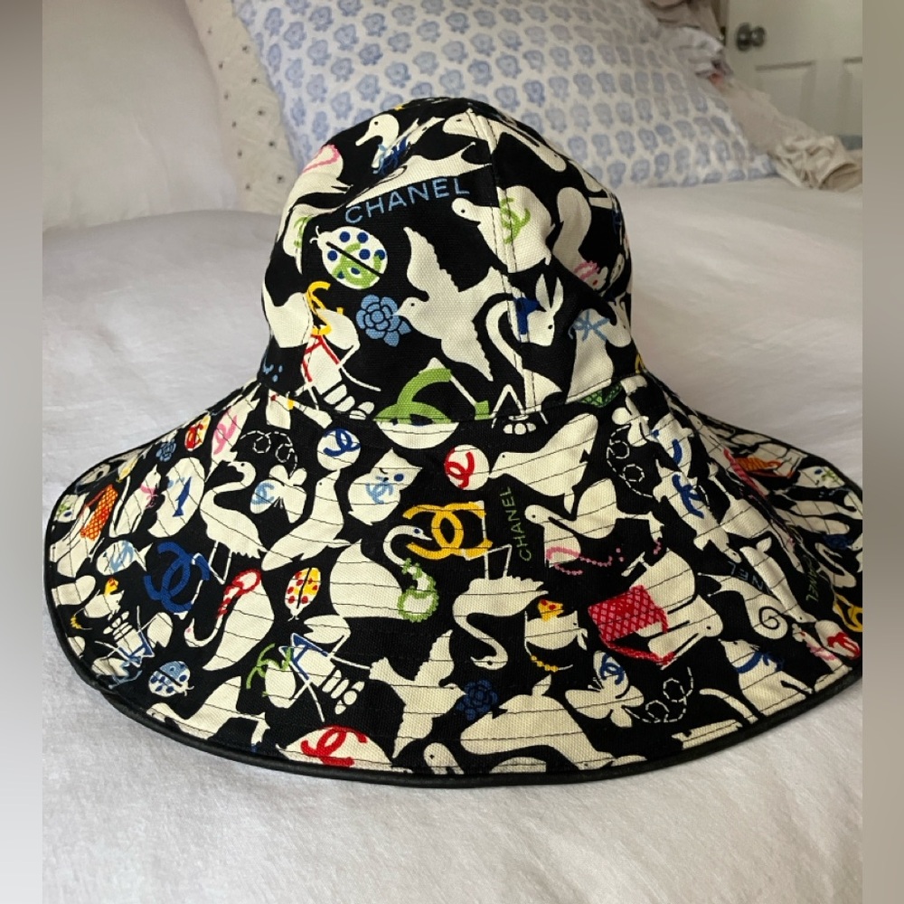 CHANEL Baby Animals Oversized Hat- 2007 Collection